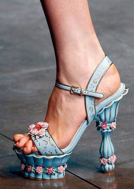 Zapatos extravagantes