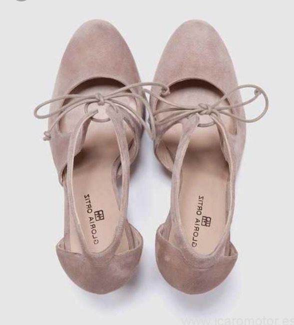  Zapatos de imitacion - 1