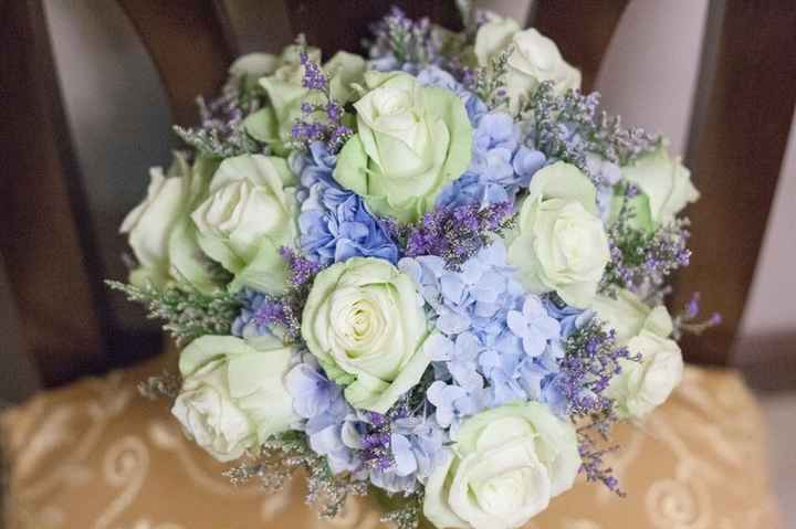 blue bouquet 16