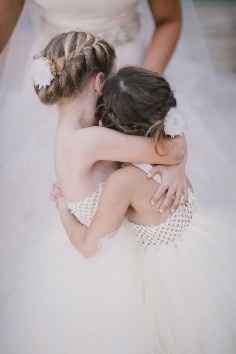 flower girl hairdo 14