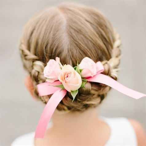 flower girl hairdo 19