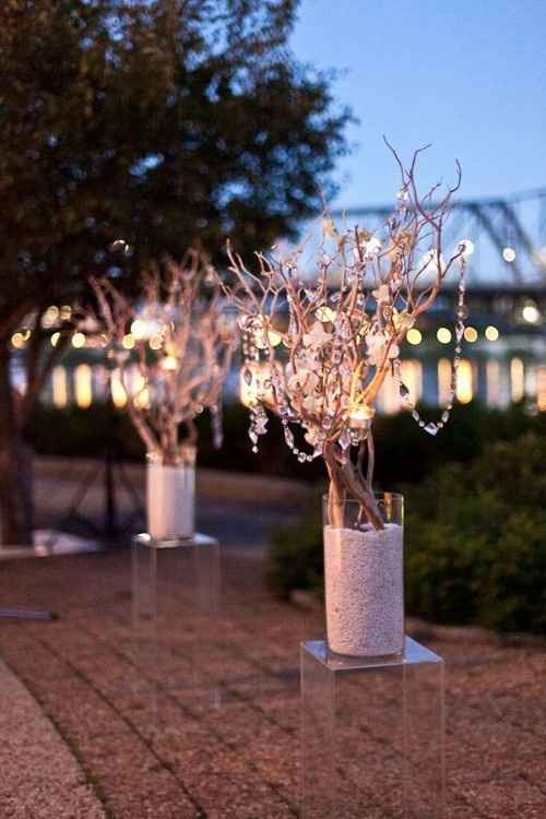 sand centrepiece 14