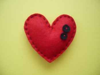 felt heart 1