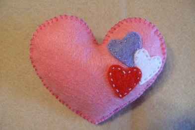 felt heart 3