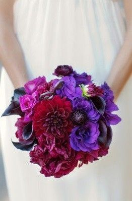 maroon bouquet 3