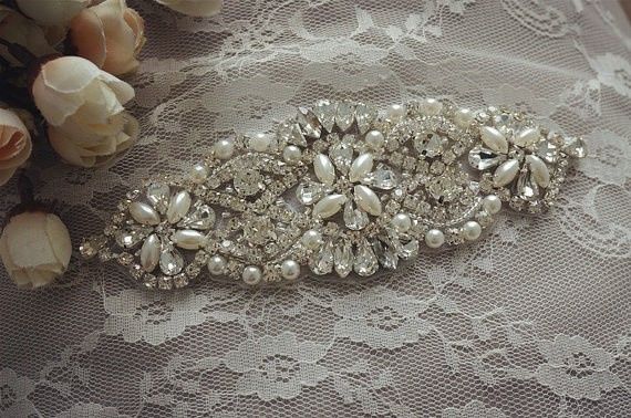brooch 3