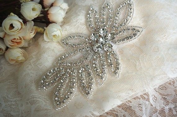 brooch 4