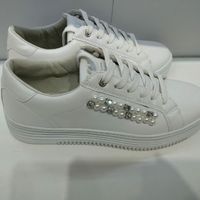 Zapatillas muy 'toscas' para novia? - 2