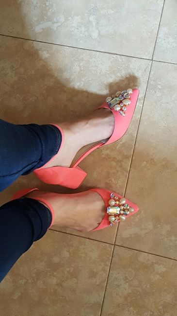 Zapatos bajos y de tacon ancho - 2