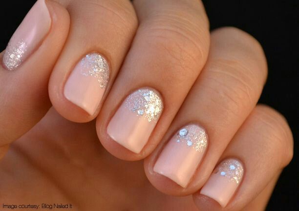  Manicura de novia rosa - 4