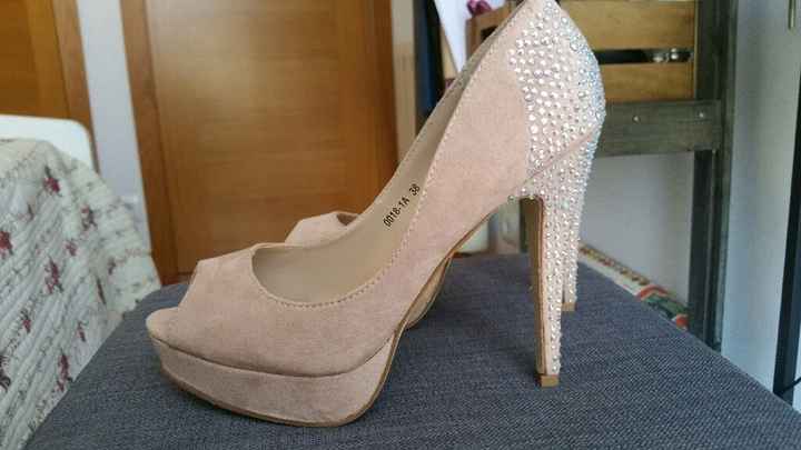 Tengo tres opciones de zapatos - 2
