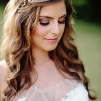 Pelo liso suelto con diadema - 4