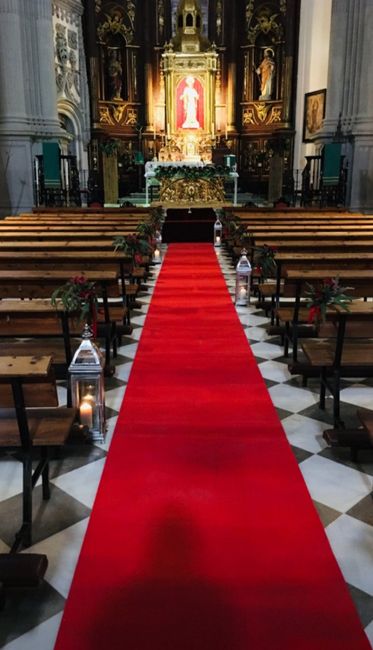 Decoración floral interior iglesia 