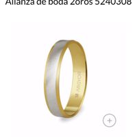 Indecisa con el anillo de bodas - 1