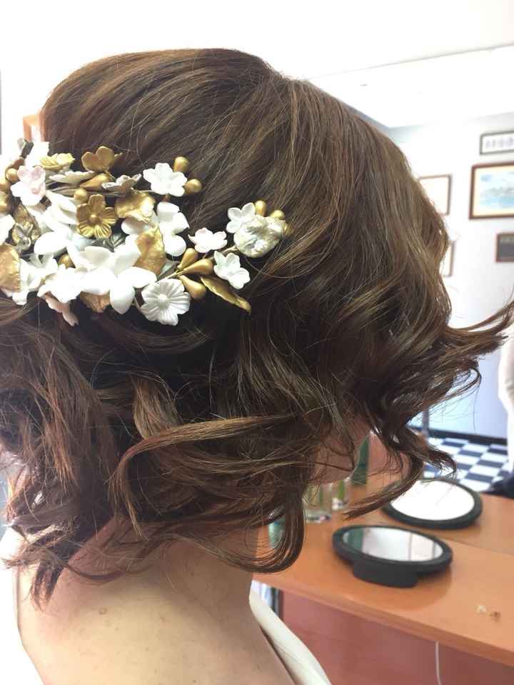 mi tocado de lado