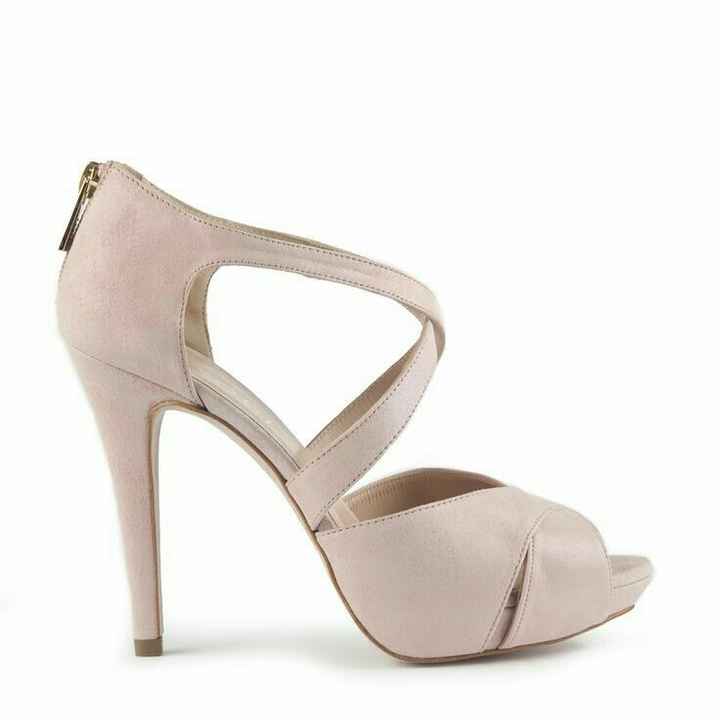 Zapatos diferentes low cost - 1