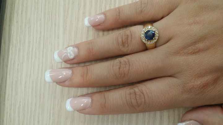 Manicura de porcelana hecha - 1