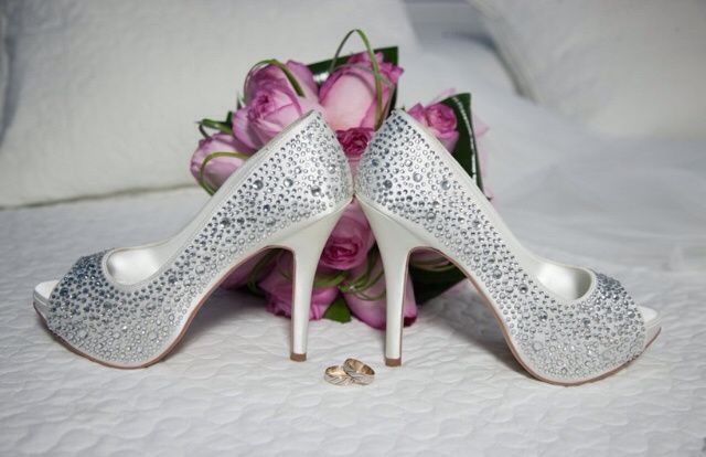 ¡sos¡ ¿no hay zapatos de novia con plataforma? - 1