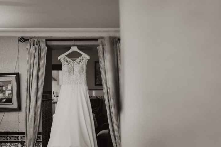 Nuestros vestidos colgados!! - 2