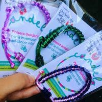 Pulseras e invitaciones solidarias - 1