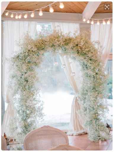 Decoración ceremonia con arco de flores 3