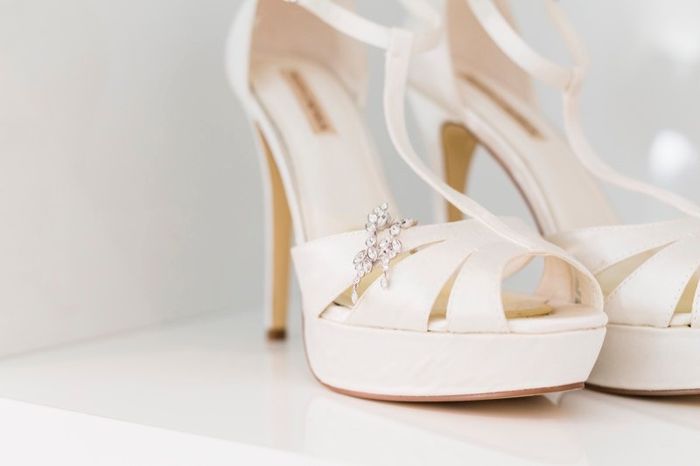 Zapatos y pendientes