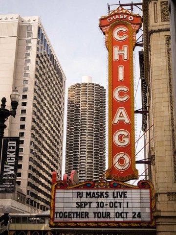 Chicago Theatre