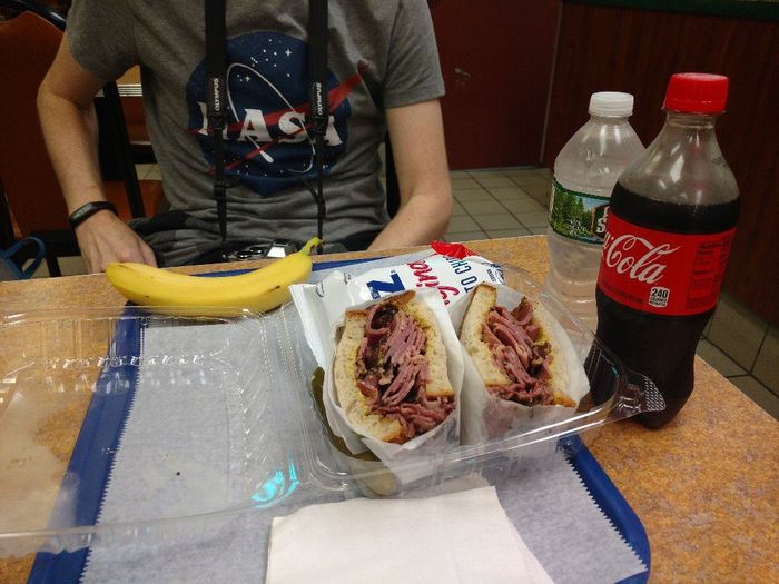 Bocadillo de pastrami