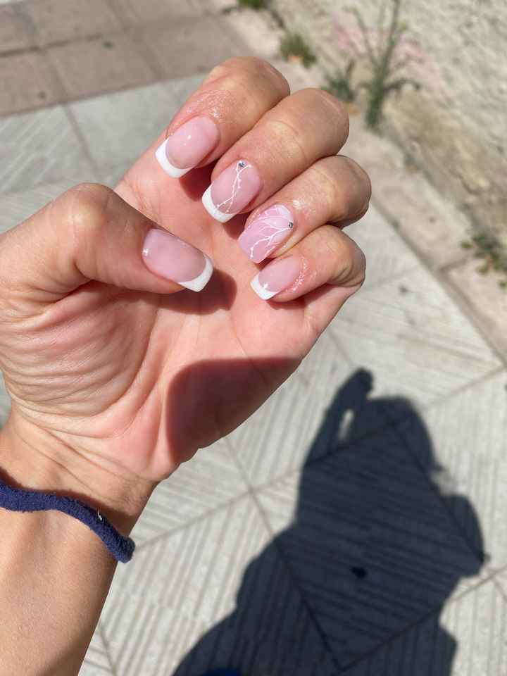 Chicas de la comunidad: manicura francesa en ¿ ballerina, cuadradas y ovaladas? - 1