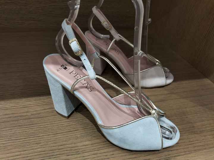 ¿Qué os parecen estos zapatos en azul pastel? - 1