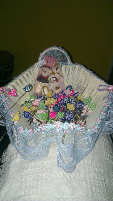 Preparando Alfileres y regalitos con mucha ilusión :)