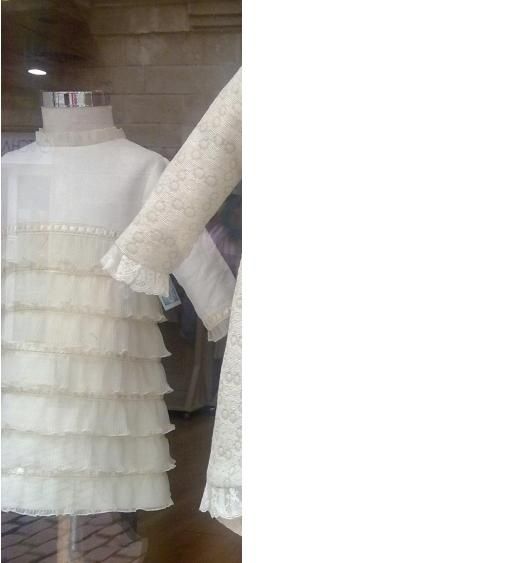 TRAJE DE NIÑAS
