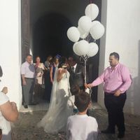 En la puerta de la iglesia