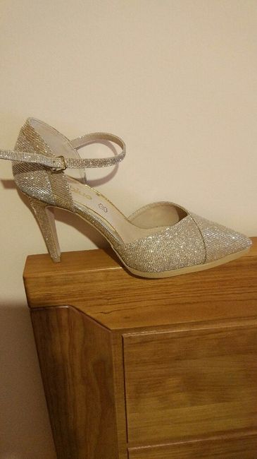 Que os costó más,los zapatos o el vestido?? - 1
