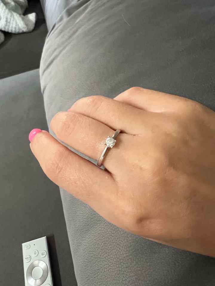¡Comparte una foto de tu anillo de compromiso! 💍 - 1