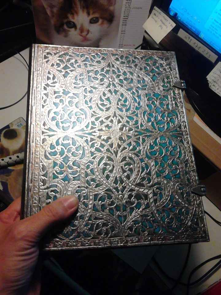 El cuaderno sería como éste. Da el pego ¿no?