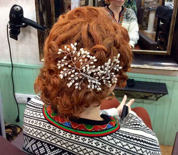 Recogido con trenza y tocado
