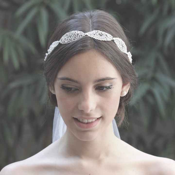 Tiara, diadema, tocado... - 1