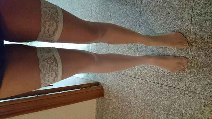 Ya tengo lo último que me faltaba, las medias - 1