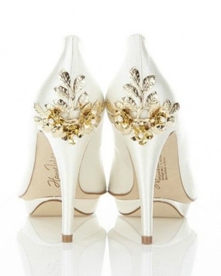 Me tiene enamorada estos zapatos, alguien que me diga de que marca son xfiii