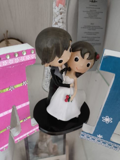 Novios en la tarta nupcial o topper con nombres o iniciales? 4