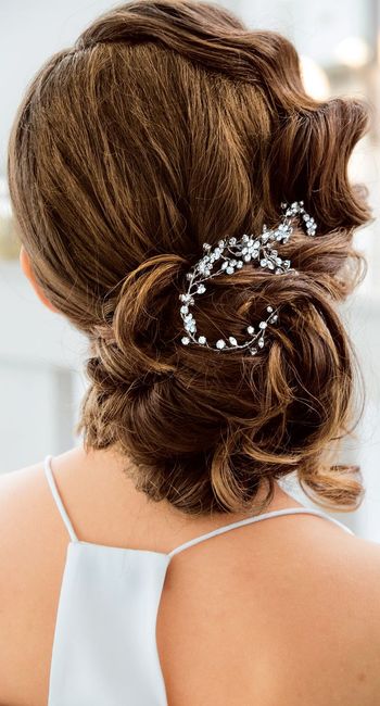 peinado de novia flores