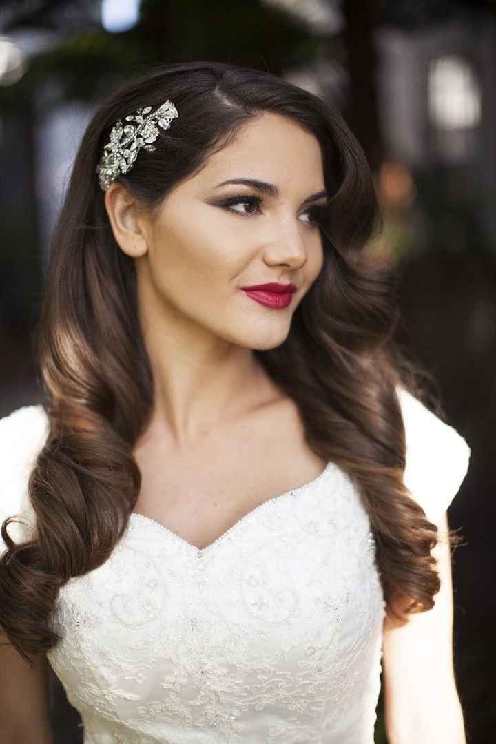 peinado de novia flores