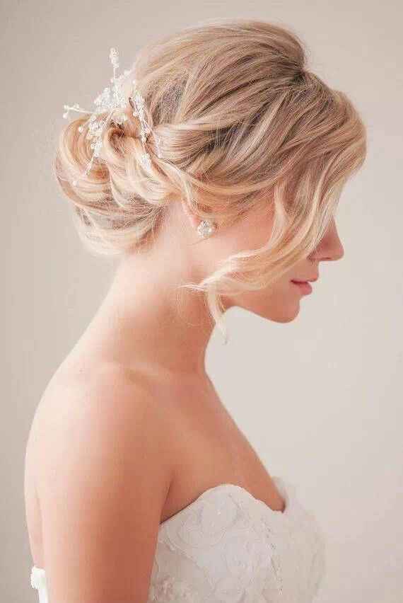 peinado de novia flores