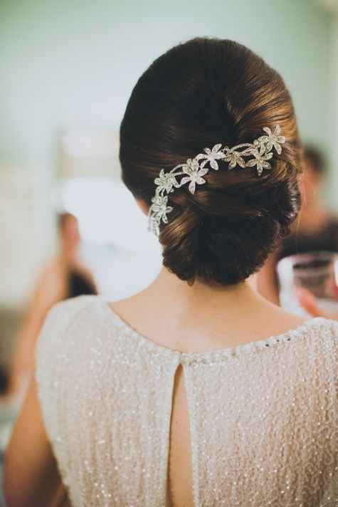 peinado de novia flores