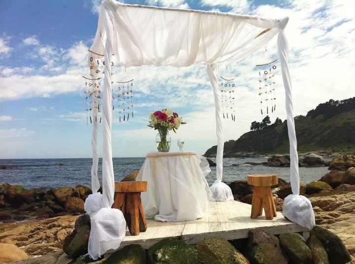 altar ceremonia en la playa