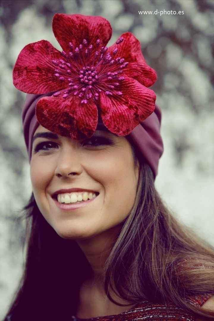 tocado invitada