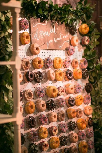 donuts bar