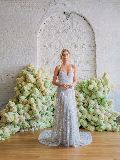 ¡Vestidos de tirantes para todo tipo de novias! 👰 2