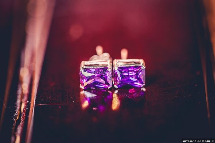 15 maneras de darle un toque morado a tu boda 💜 9